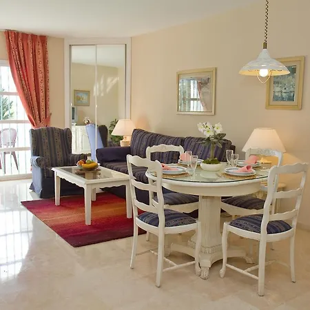 Apartment Matchroom Country Club *